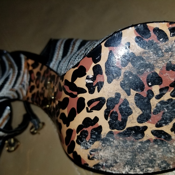 Betsey Johnson Sequin Pump - Picture 4 of 10